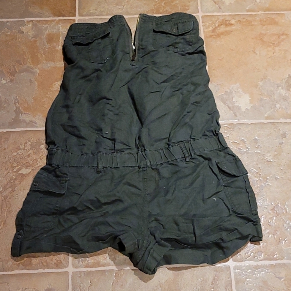 Cute vintage y2k cargo garage romper